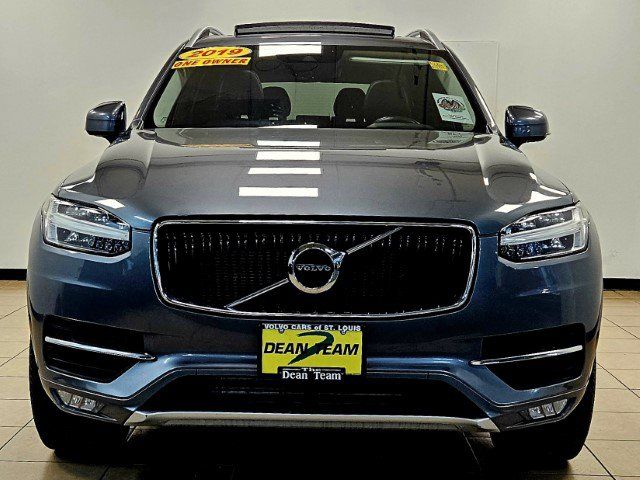 2019 Volvo XC90 Momentum