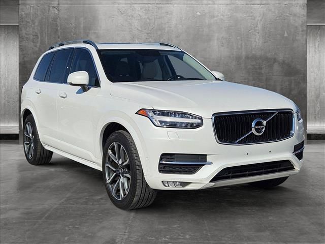 2019 Volvo XC90 Momentum