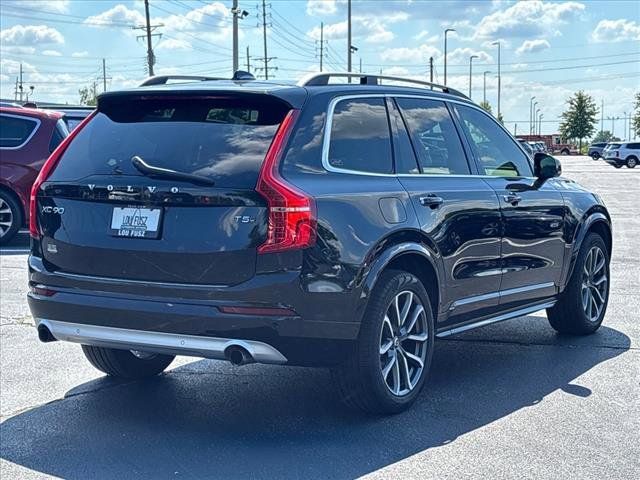 2019 Volvo XC90 Momentum