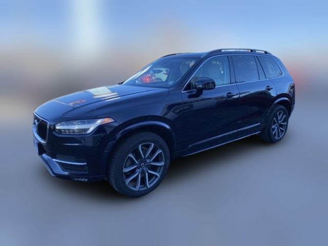 2019 Volvo XC90 Momentum