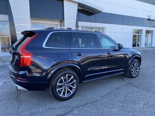 2019 Volvo XC90 Momentum