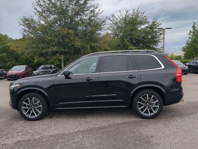 2019 Volvo XC90 Momentum