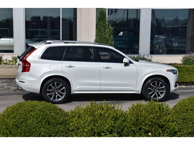 2019 Volvo XC90 Momentum