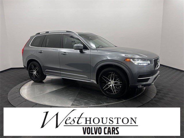 2019 Volvo XC90 Momentum