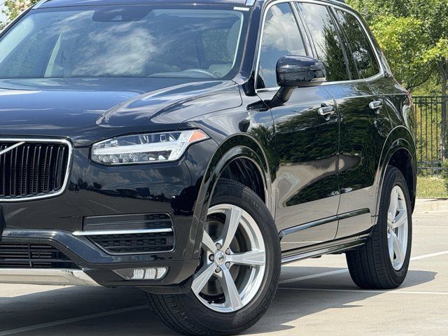 2019 Volvo XC90 Momentum