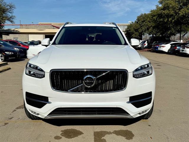 2019 Volvo XC90 Momentum