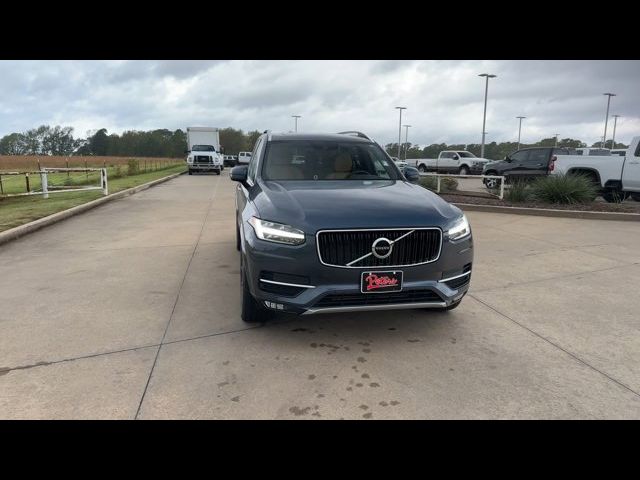 2019 Volvo XC90 Momentum