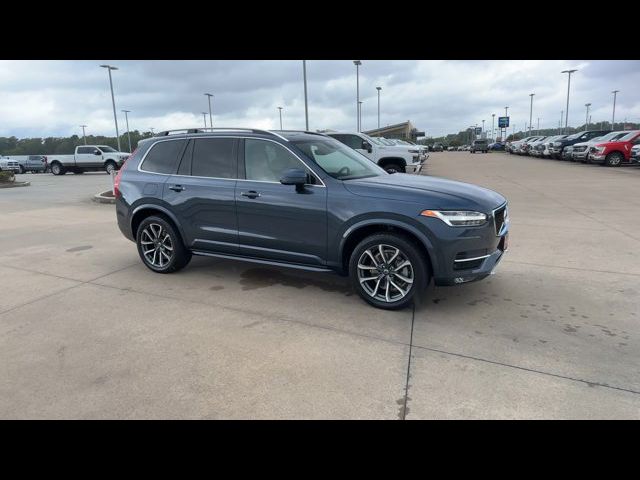 2019 Volvo XC90 Momentum