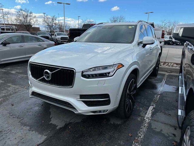 2019 Volvo XC90 Momentum