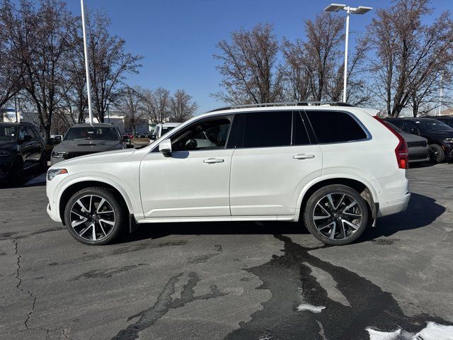 2019 Volvo XC90 Momentum