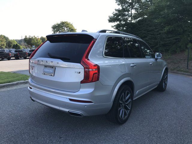 2019 Volvo XC90 Momentum