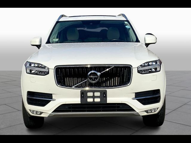 2019 Volvo XC90 Momentum