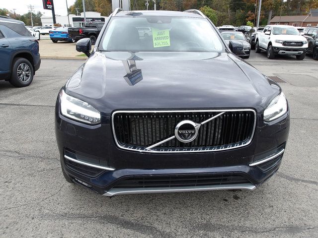 2019 Volvo XC90 Momentum