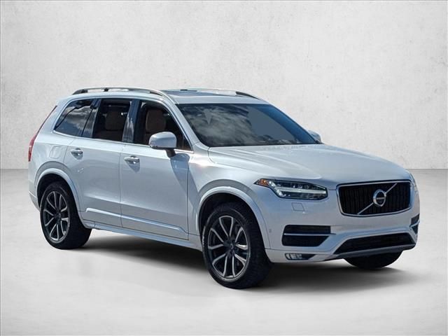 2019 Volvo XC90 Momentum