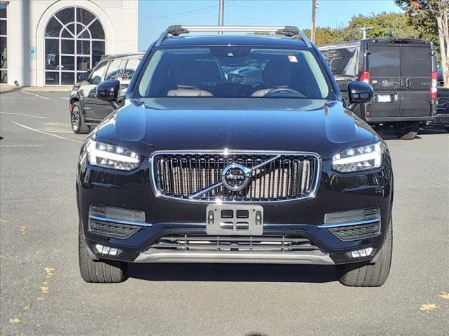 2019 Volvo XC90 Momentum