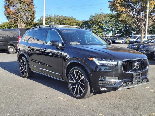 2019 Volvo XC90 Momentum