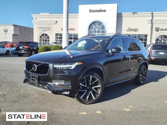 2019 Volvo XC90 Momentum