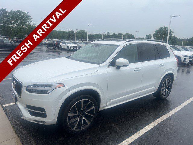 2019 Volvo XC90 Momentum