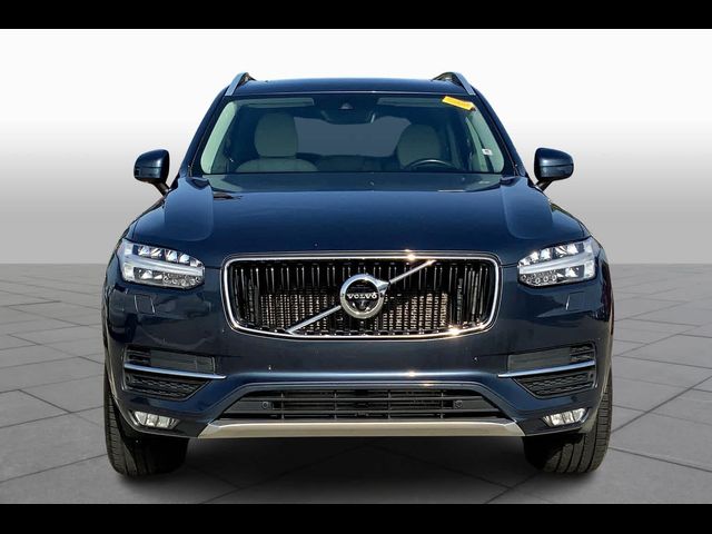 2019 Volvo XC90 Momentum