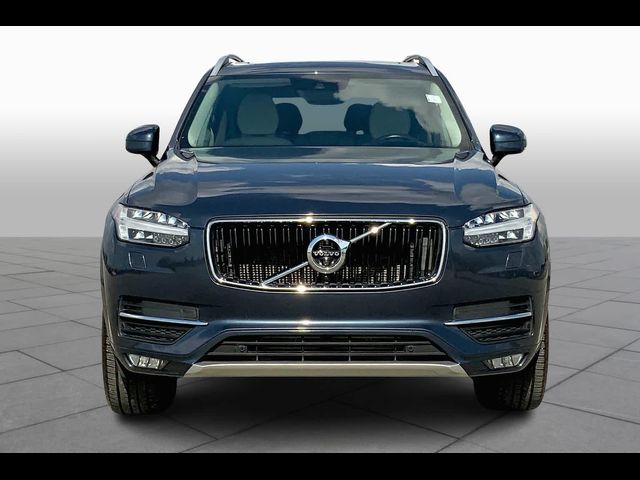 2019 Volvo XC90 Momentum