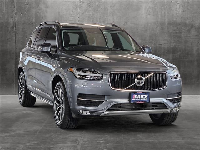 2019 Volvo XC90 Momentum