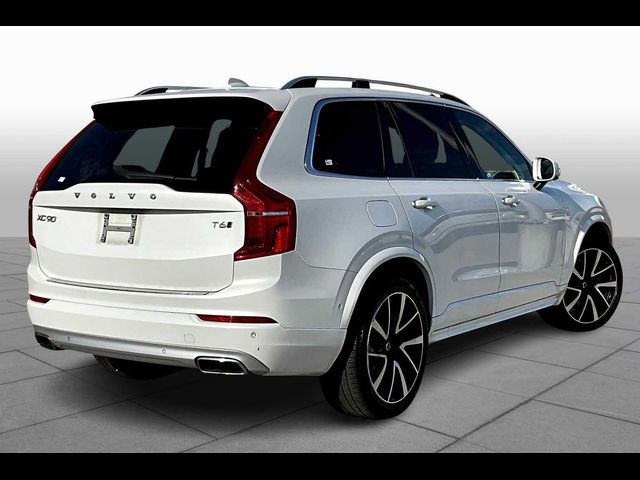 2019 Volvo XC90 Momentum