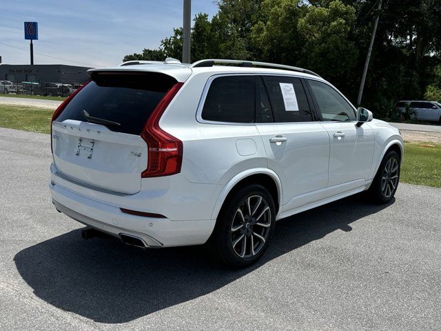 2019 Volvo XC90 Momentum