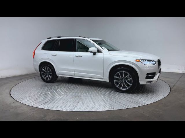 2019 Volvo XC90 Momentum