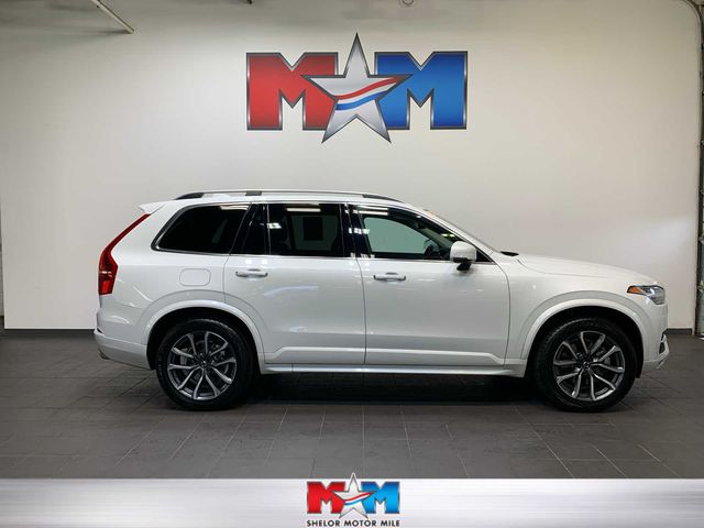 2019 Volvo XC90 Momentum