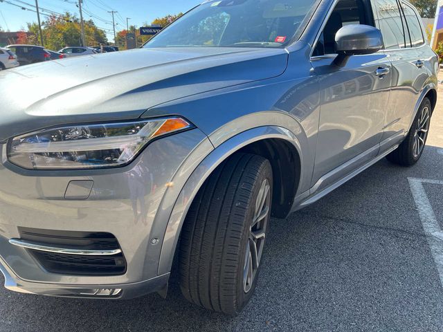 2019 Volvo XC90 Momentum