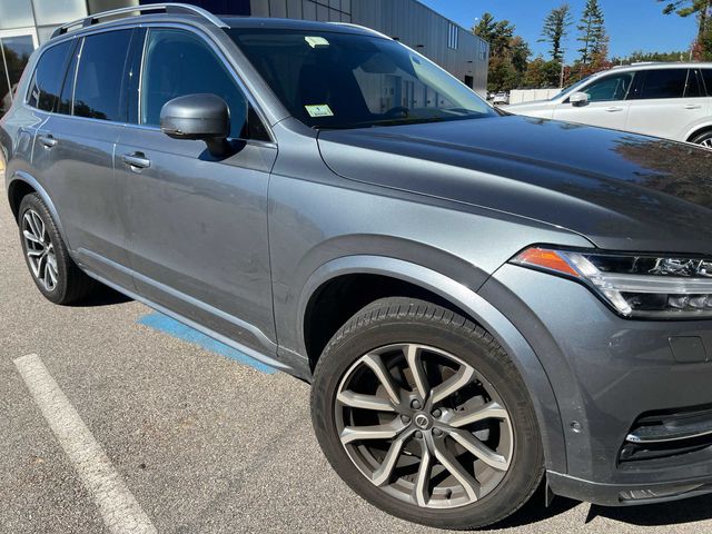 2019 Volvo XC90 Momentum