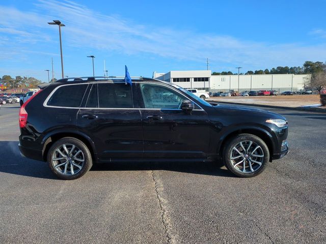 2019 Volvo XC90 Momentum