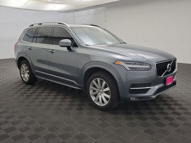 2019 Volvo XC90 Momentum
