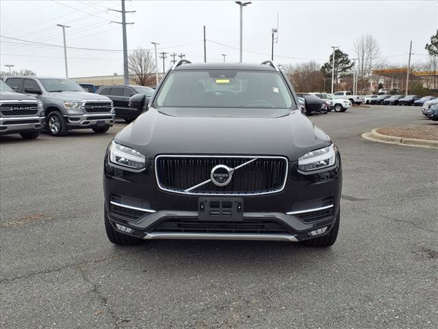 2019 Volvo XC90 Momentum