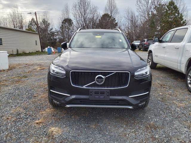 2019 Volvo XC90 Momentum