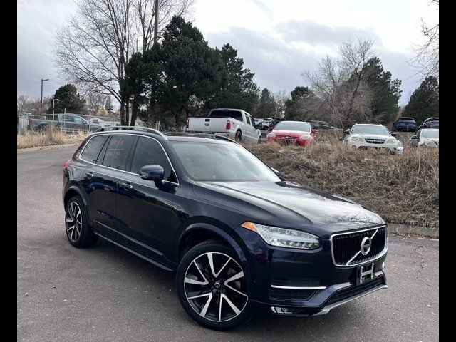 2019 Volvo XC90 Momentum