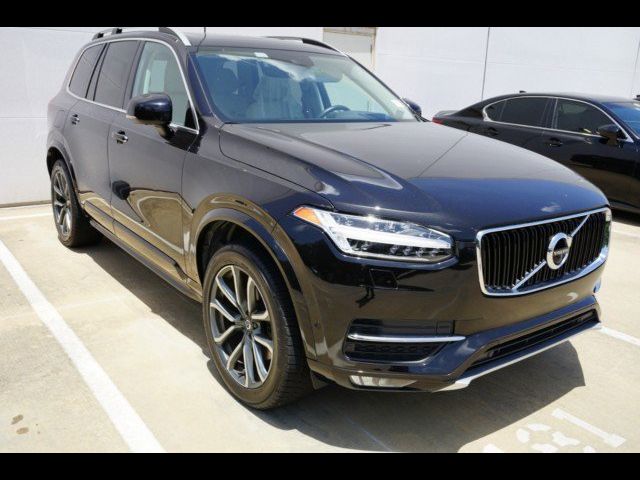 2019 Volvo XC90 Momentum