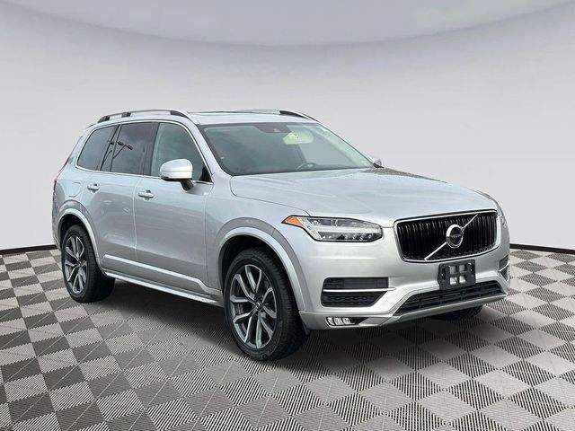 2019 Volvo XC90 Momentum