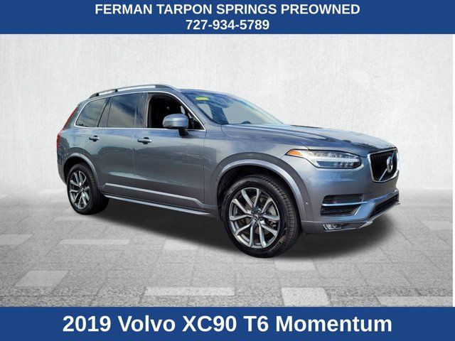 2019 Volvo XC90 Momentum