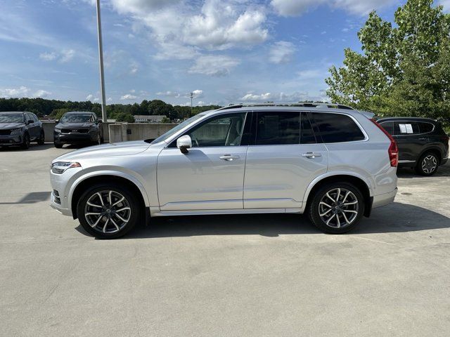 2019 Volvo XC90 Momentum