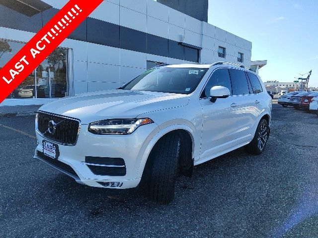 2019 Volvo XC90 Momentum