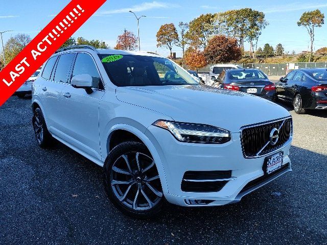 2019 Volvo XC90 Momentum