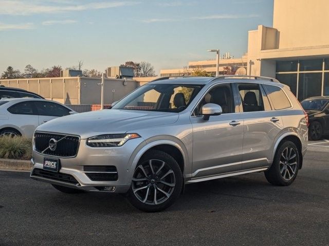 2019 Volvo XC90 Momentum