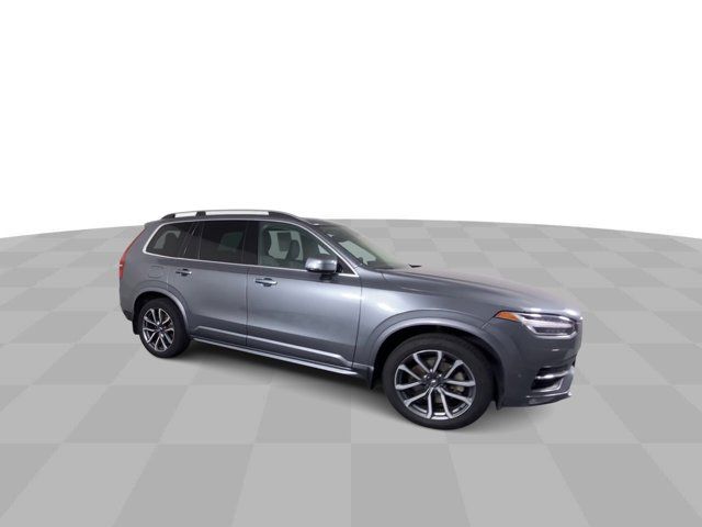 2019 Volvo XC90 Momentum