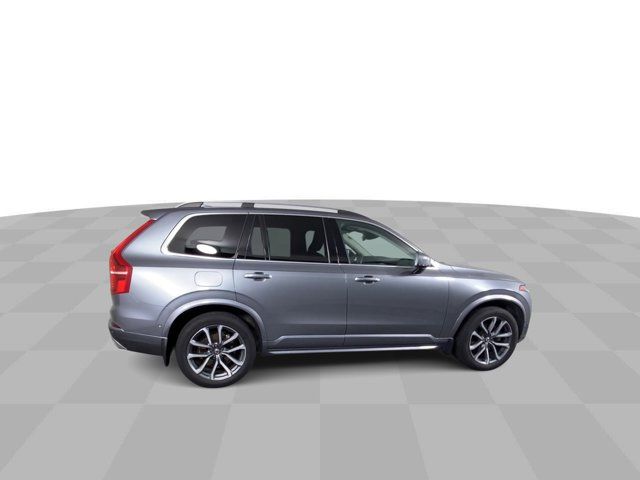 2019 Volvo XC90 Momentum