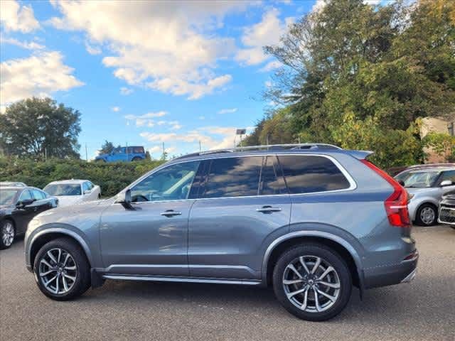 2019 Volvo XC90 Momentum