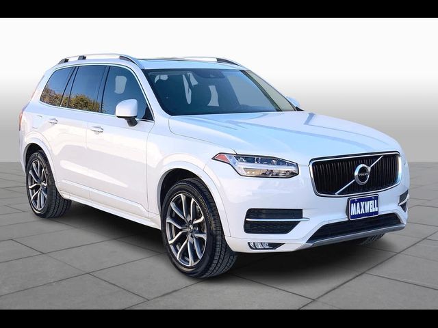 2019 Volvo XC90 Momentum