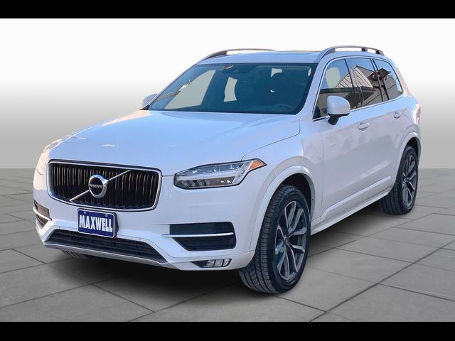 2019 Volvo XC90 Momentum