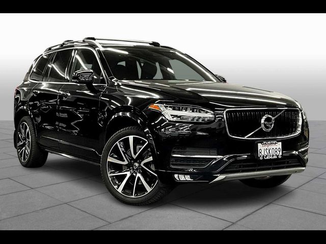 2019 Volvo XC90 Momentum