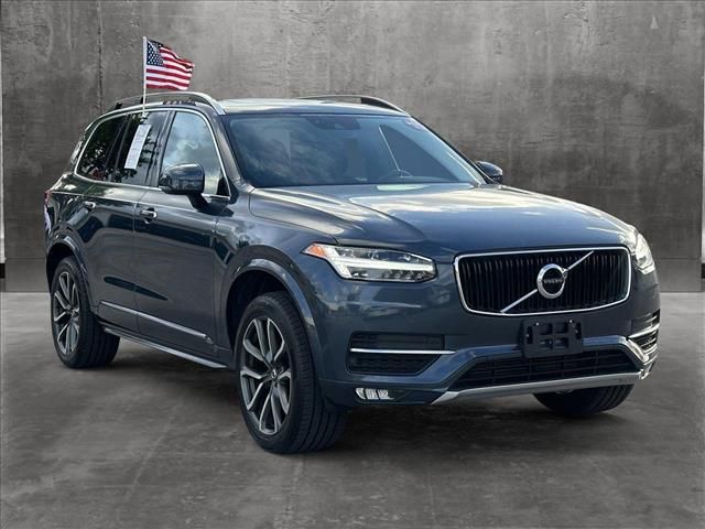 2019 Volvo XC90 Momentum